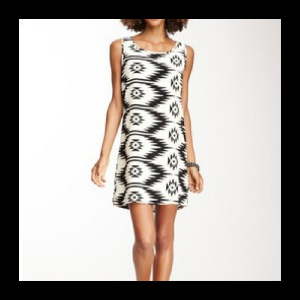 Peach Love Cream black & white Aztec Print Dress S